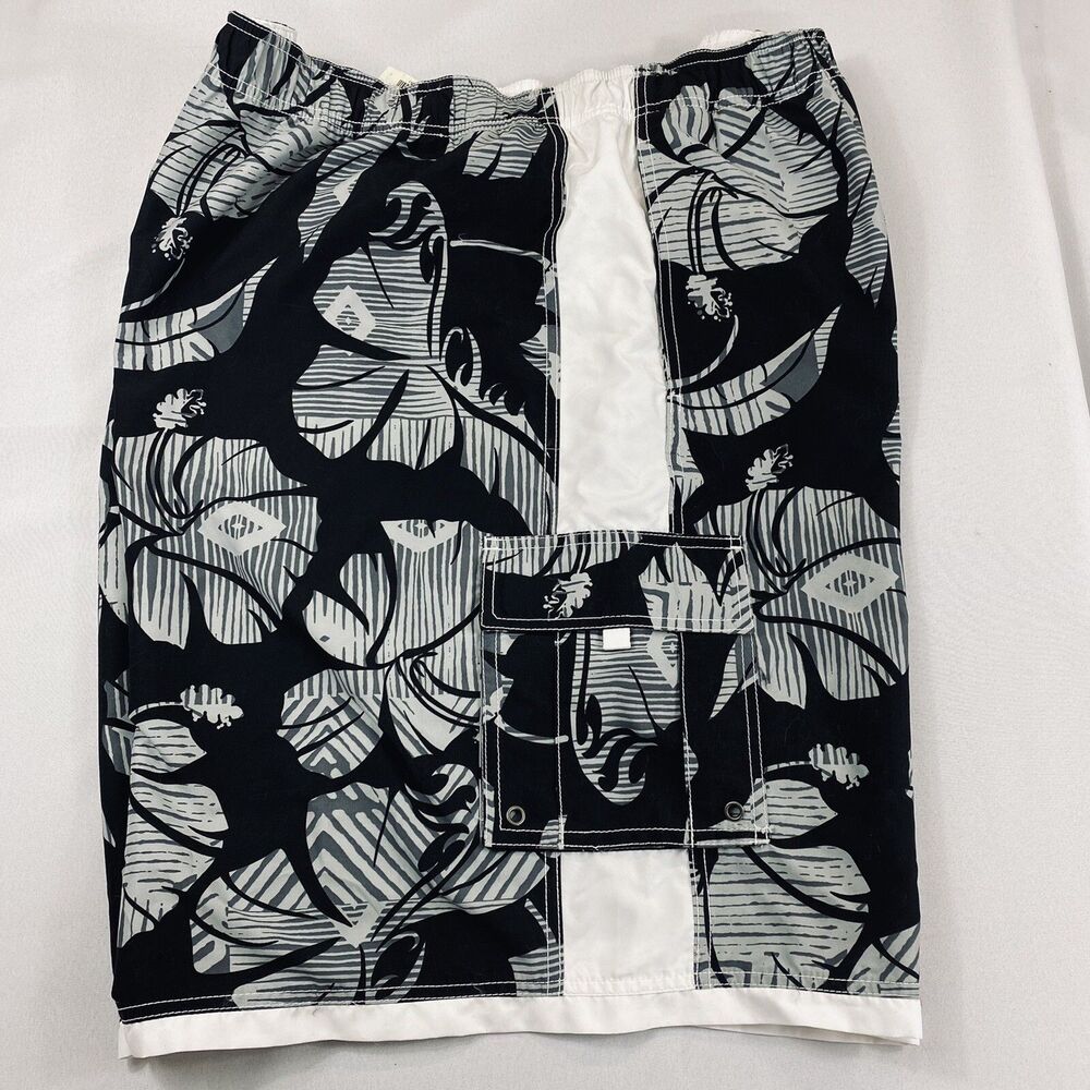 Roundtree & Yorke Swimwear Mens Black White Hawaiian Print Swim Trunks 4XB
